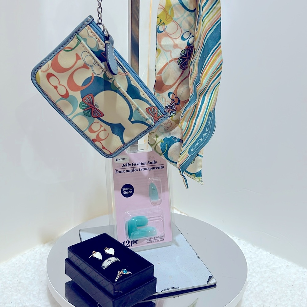 Coach Card/ID Holder LN with Coach Matching SCARF BAND , Nails 2Rings & Earrings